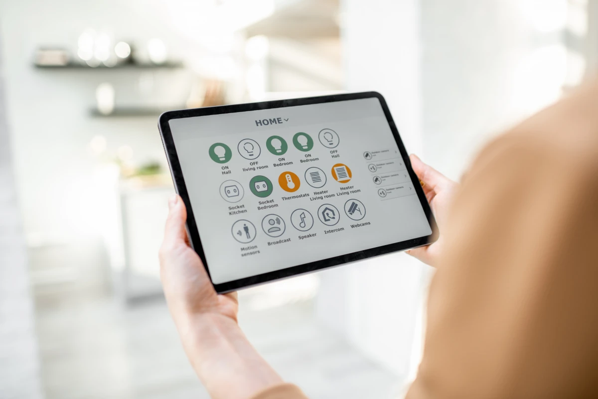 Les objets connectés bouleversent l'assurance habitation : êtes-vous bien protégé ?