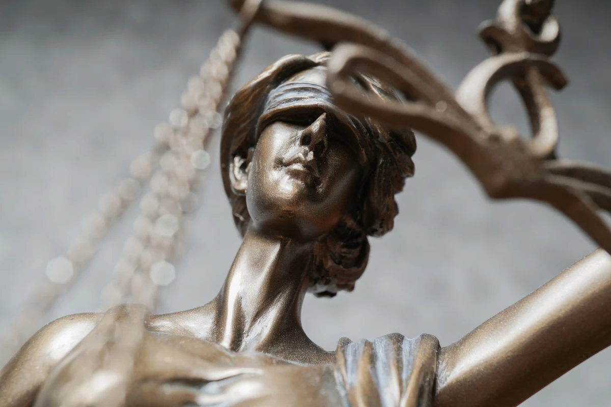 Contestation des amendes pour infractions fiscales : Guide pratique et stratégies juridiques
